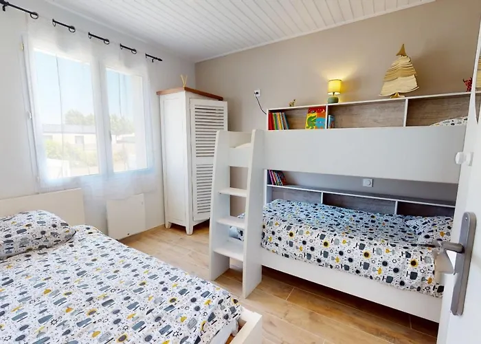 Semesterbostad Le Du Safran *